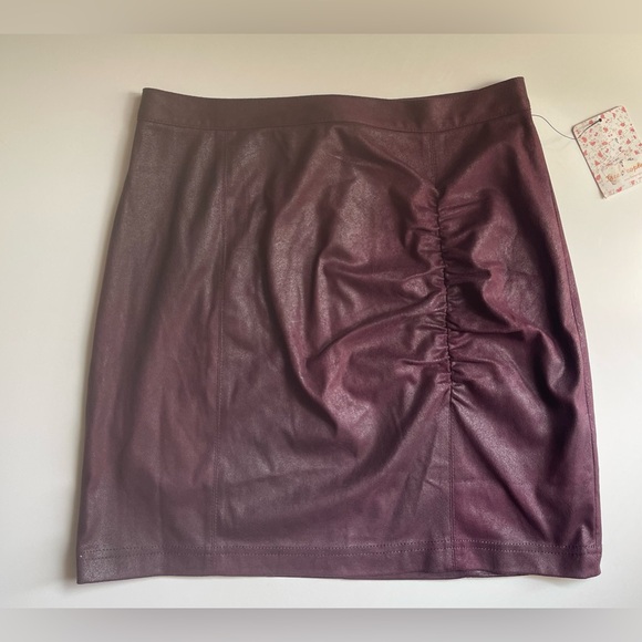 NWT FREE PEOPLE RUMI RUCHED SUEDE MINI SKIRT - Picture 2 of 14